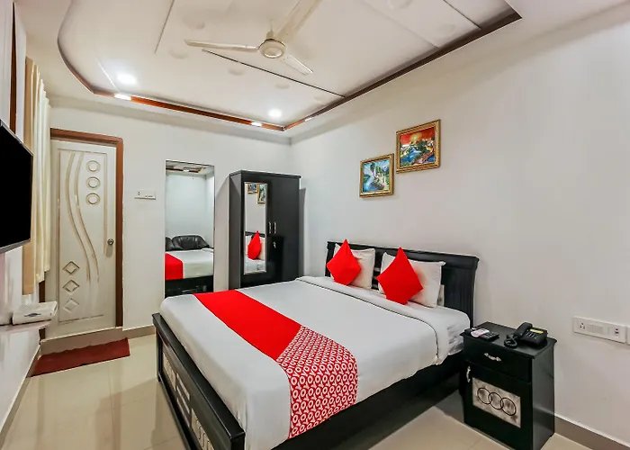 Oyo 13062 Kamala Residency-Inn