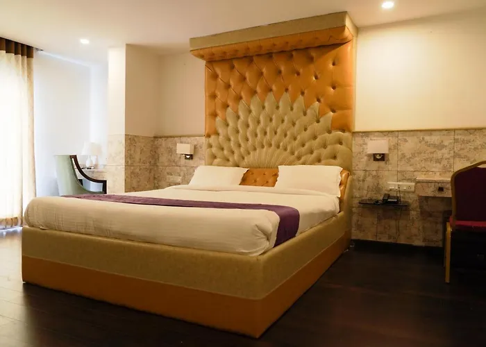 Golden Lotus Hotel