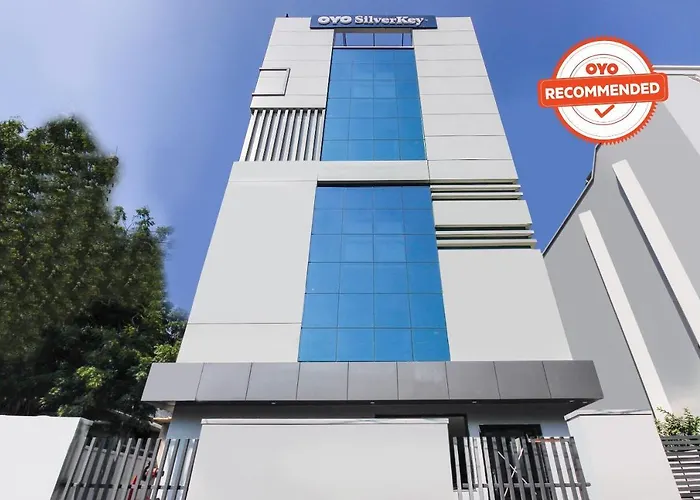 Oyo Silverkey 62075 Sanath Nagar