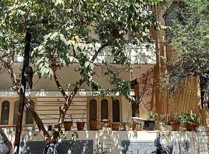 1 Bhk House With Ac Fully Operational Kitchen With Wifi