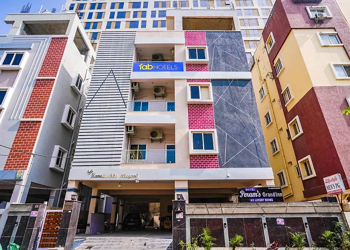 Fabhotel Perams Grand Inn - Hitech City