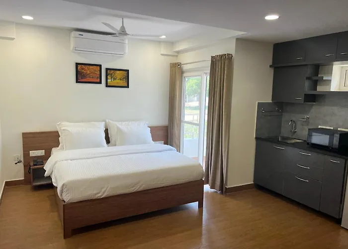 Palladium Luxury Suites Financial District Unit II