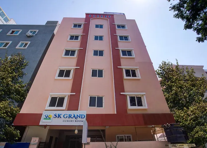 Sk Grand Luxury Rooms