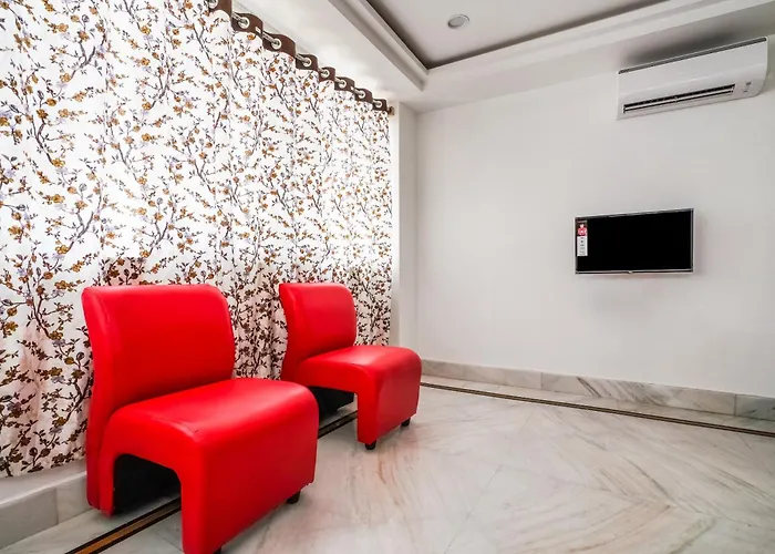 Hotel O Mint Leaves Near Alcazar Mall