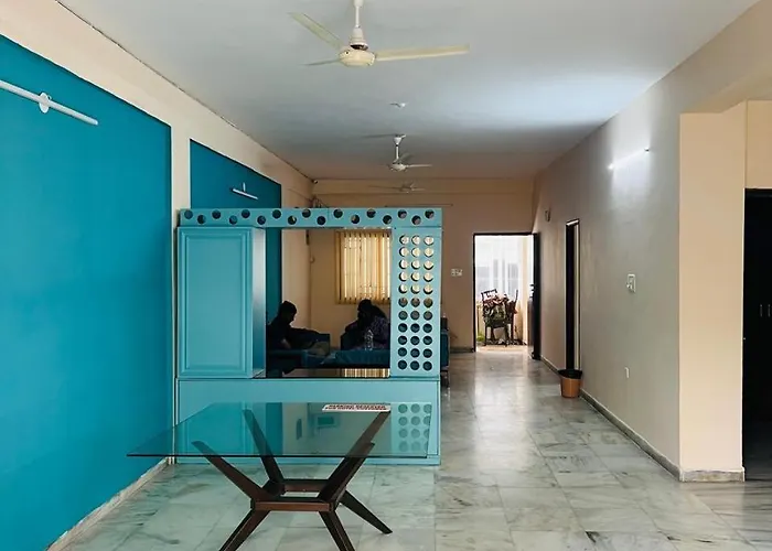 Lara Guest House
