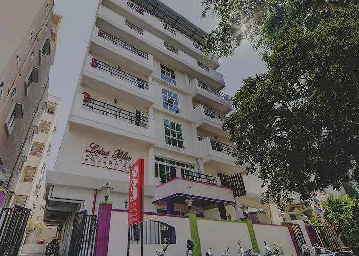 Super Hotel O Jntu College Near Lulu Mall, Kphb Colony.