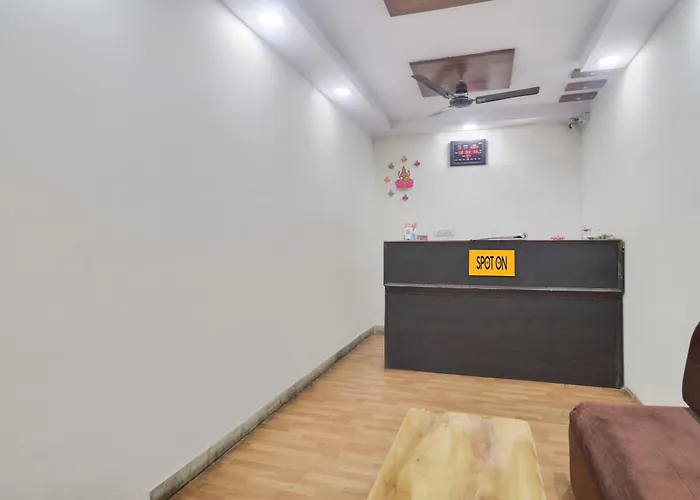 Spot On Bhargav Residence