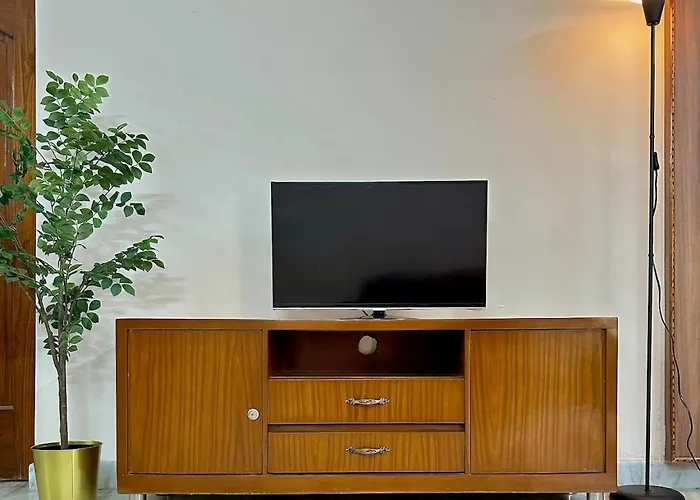 Spacious 2Bhk Apartment In The Heart Of Hyderabad