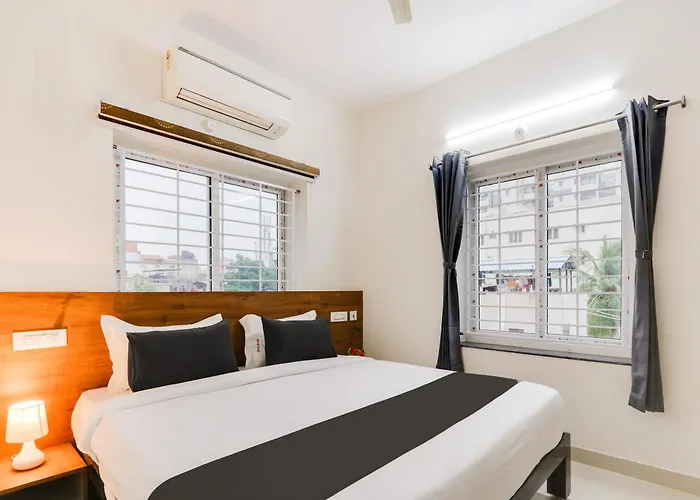 Super Townhouse Sri Nirvana Grand