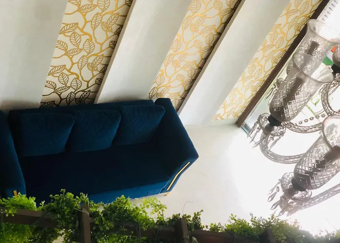 Blossoms Room Hotel Hyderabad Heights- Luxury Collection- Banjara Hills