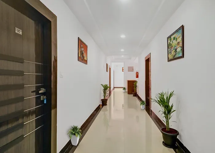 Super Townhouse Rcc Park View Inn