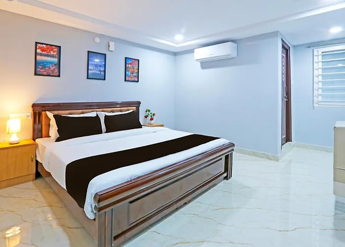 Super Townhouse Qualia Elite S R Nagar