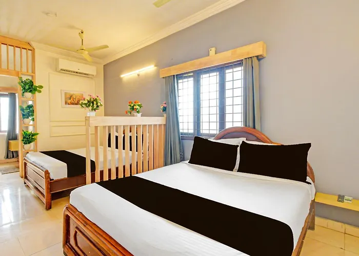 OYO 43619 Sahasra Residency
