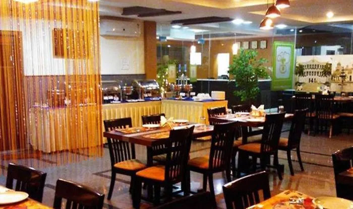 Royal Grand Inn