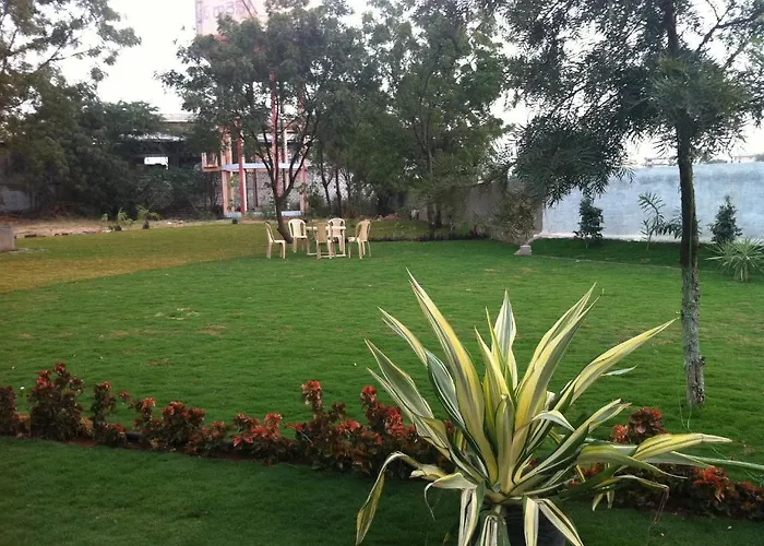 Oyster Airport Hotel