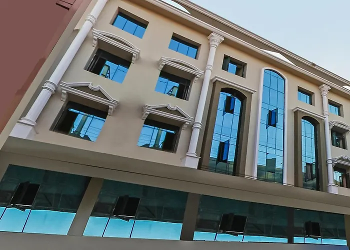 Oyo 23191 Flagship Hotel Raj Madan