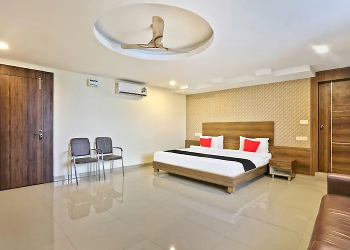Capital O 15079 Navvada Regency