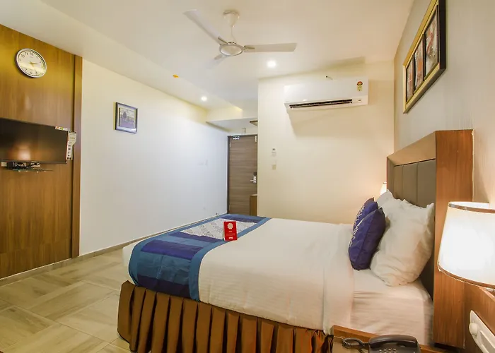 Oyo 10127 Svm Grand Uppal