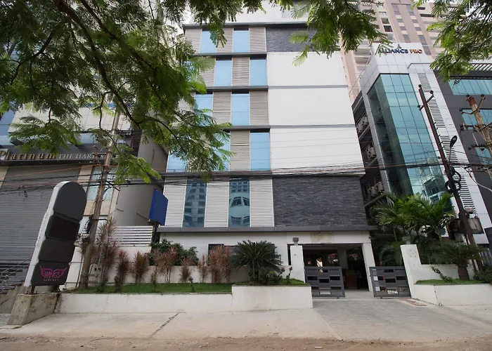 Oyo 9937 Hotel Eaglewood