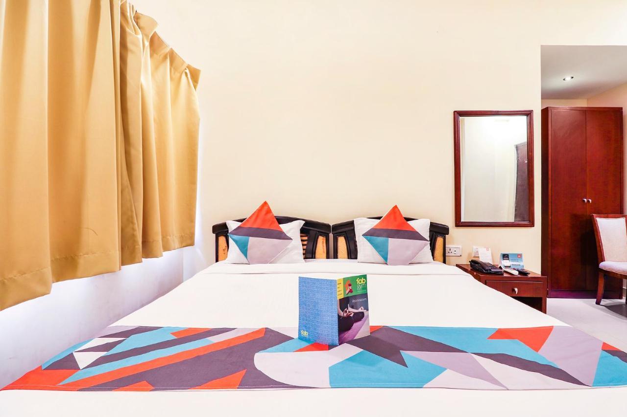 Fabexpress Mid Town Hotel 3*