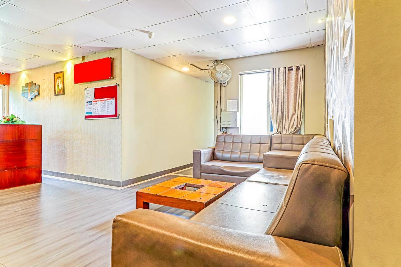Fabexpress Mid Town Hotel