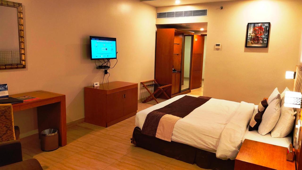 Hotel Western Ashoka