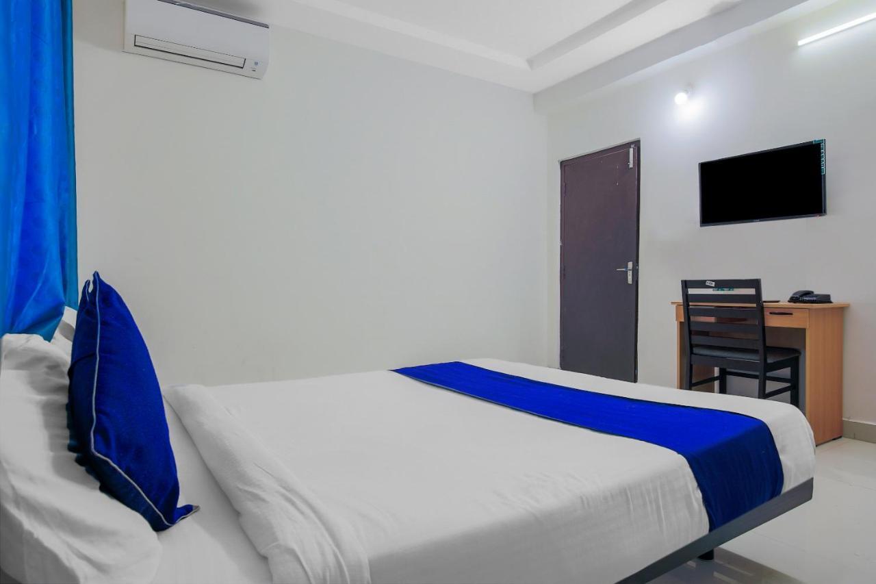 Hotel Oyo Silverkey 74581 Nallagandla