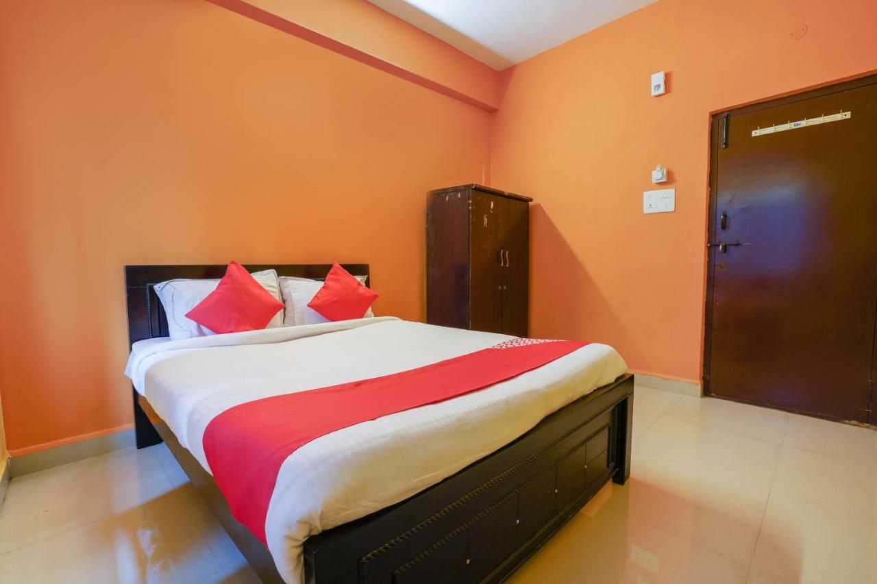 Oyo 70286 Svr Grand Hotel 3*