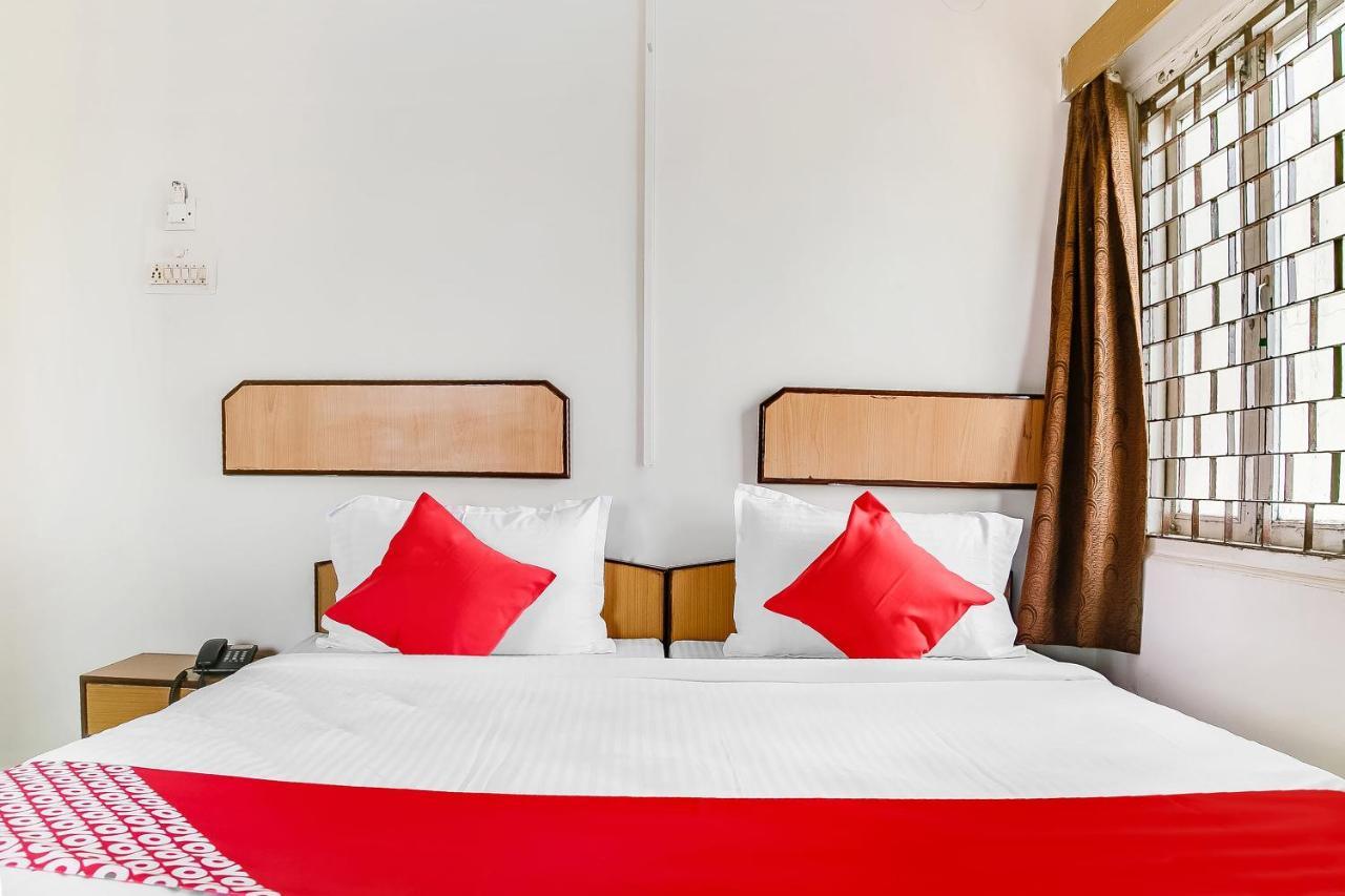 Hotel Oyo 47645 Sai Vinayak Boarding And Lodging 3*