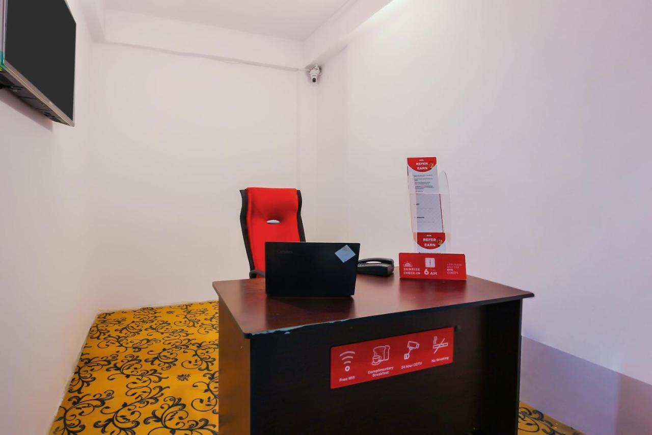 Oyo 17168 Hz Hotel Hyderabad