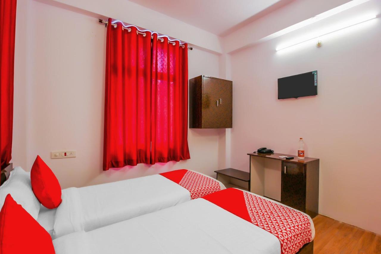 Hotel Oyo 17168 Hz