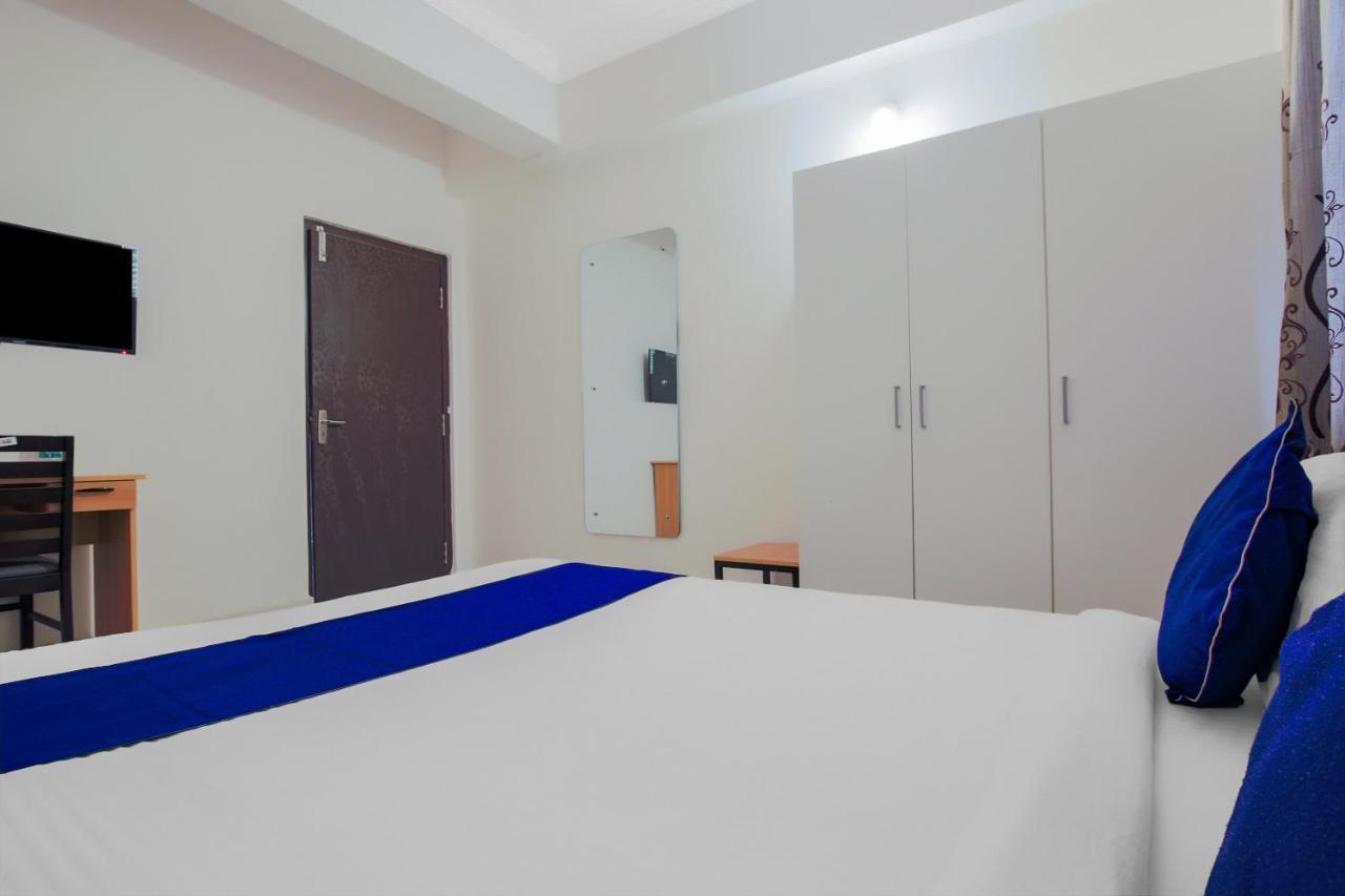 Oyo Silverkey 74581 Nallagandla Hyderabad