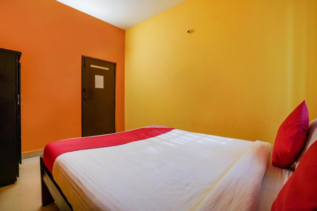 Hotel Oyo 70286 Svr Grand 3*