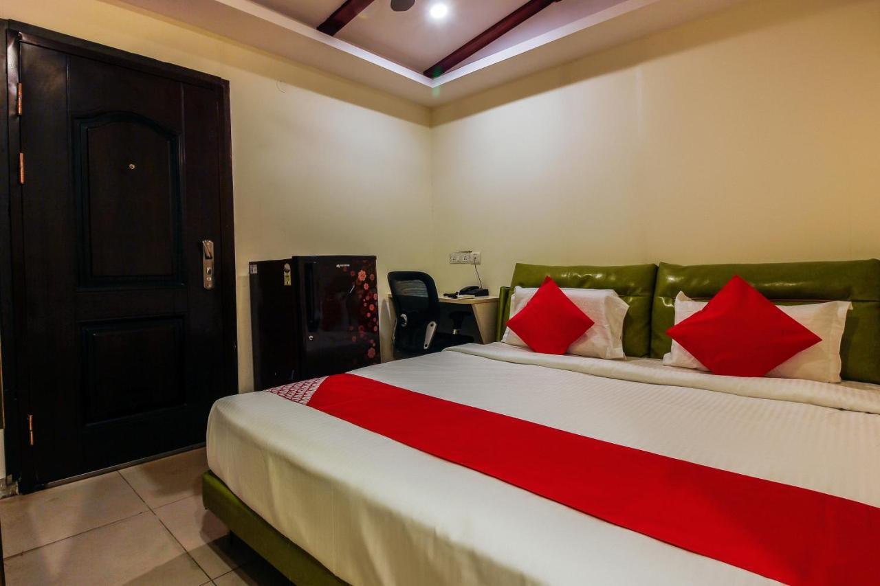 Oyo 65797 Adda 3* Hyderabad