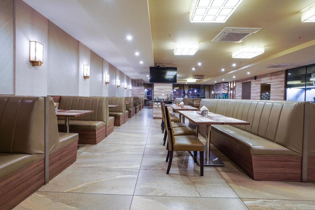 Capital O 71843 Grand Sindhura Hotel 3*
