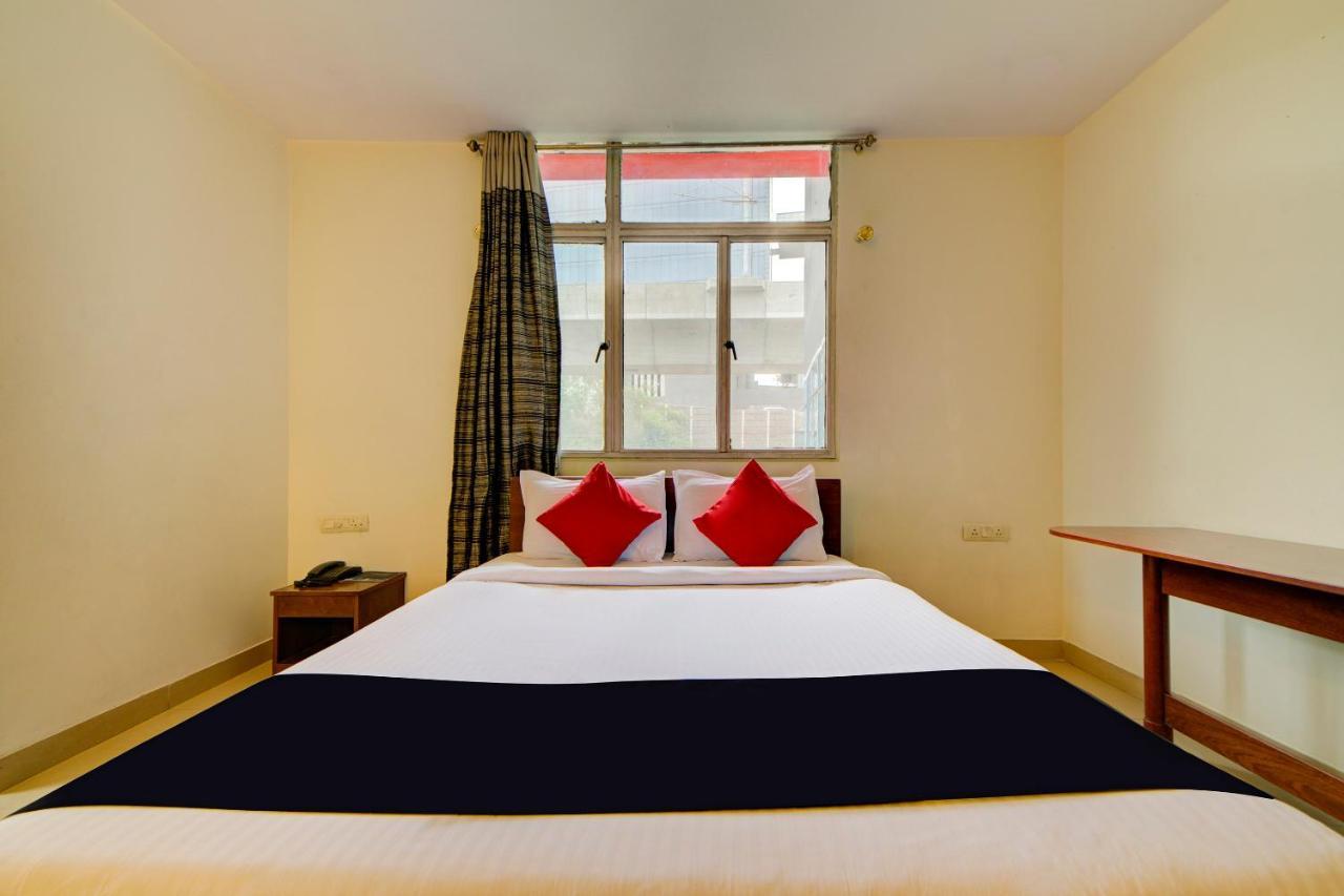 Capital O 39451 Swiss Gstaad 3* Hyderabad