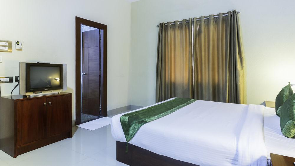 Oyo Townhouse 9 Hitech 3*