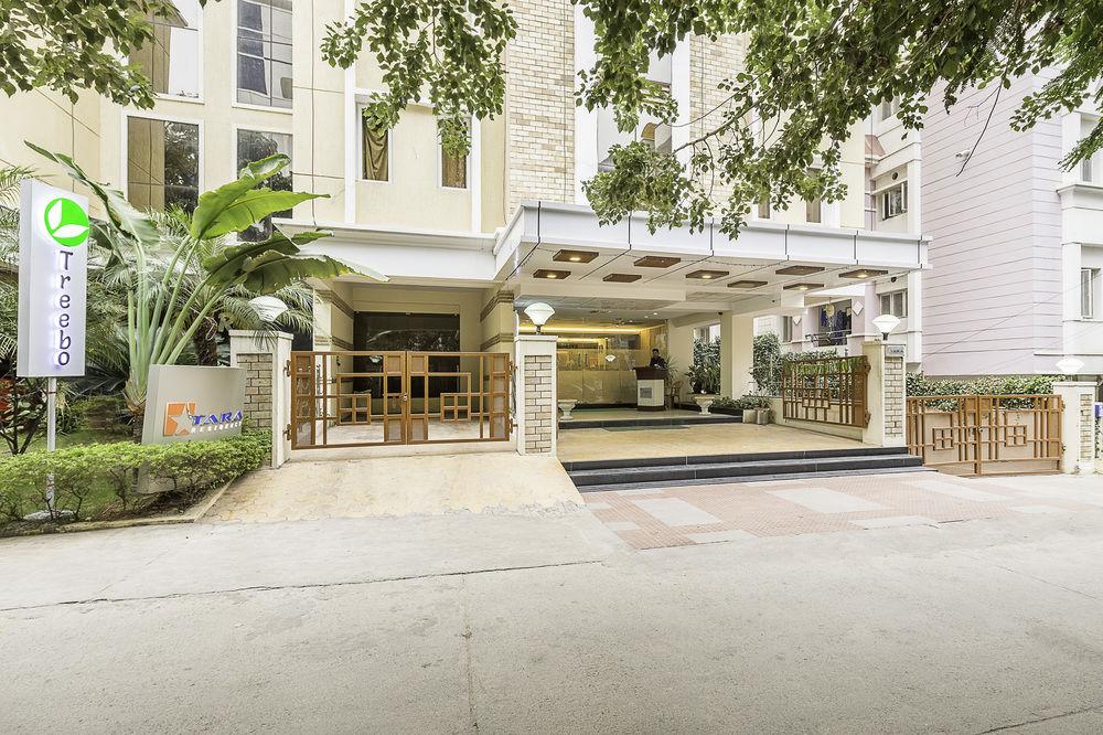 Oyo Townhouse 9 Hitech Hotel 3*