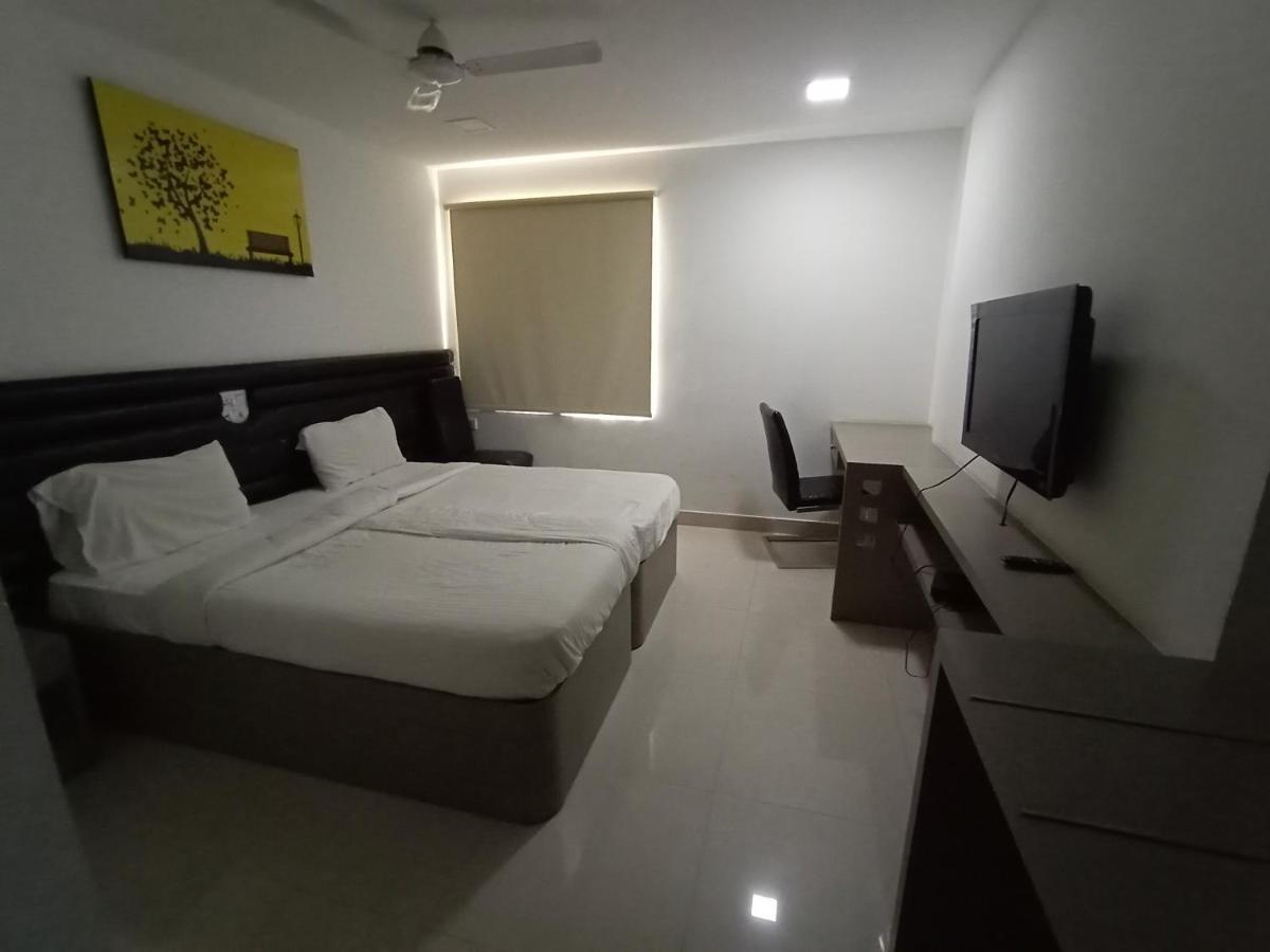 La Riviera Hyderabad