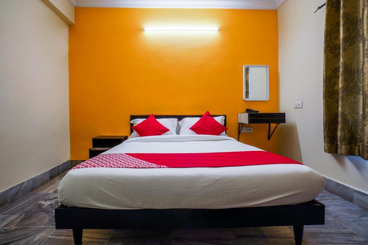 Oyo 19365 Sabharwal Hotel Hyderabad