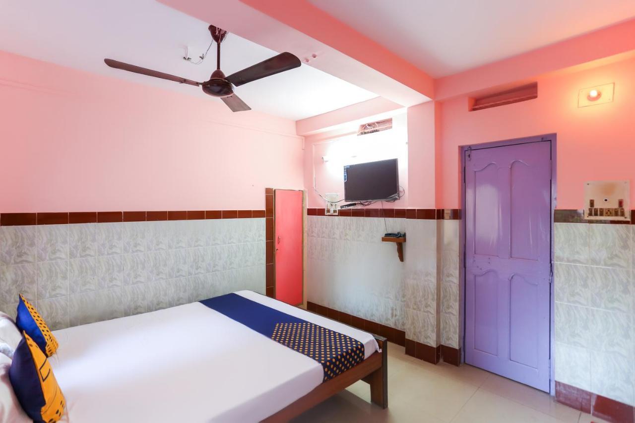 Oyo 75379 Raja Ram 3* Hyderabad