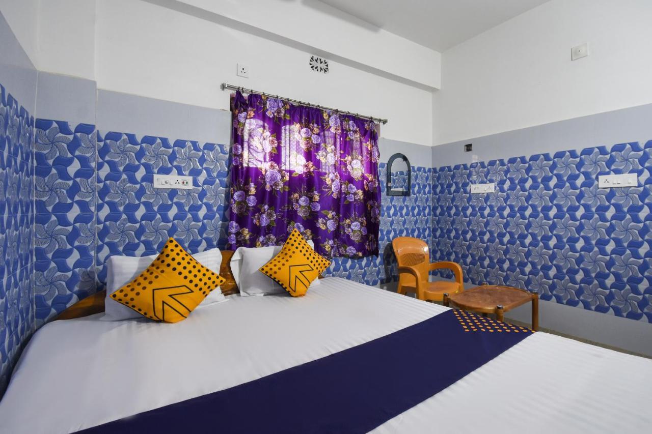 Oyo 75379 Raja Ram Hotel 3*