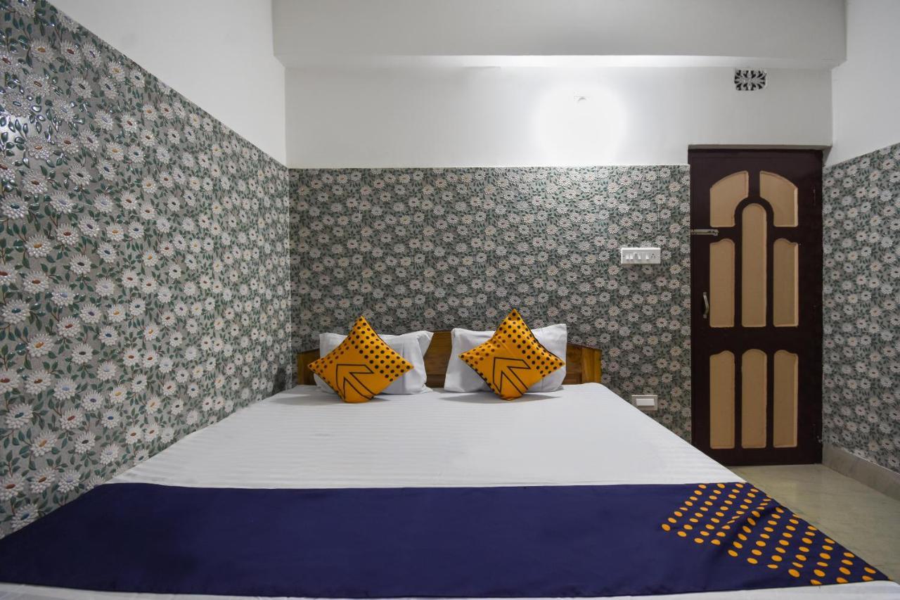 Oyo 75379 Raja Ram Hotel Hyderabad