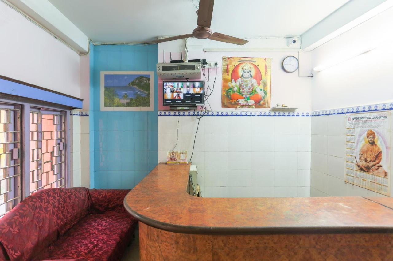 Capital O75502 Asian International Hotel 3*