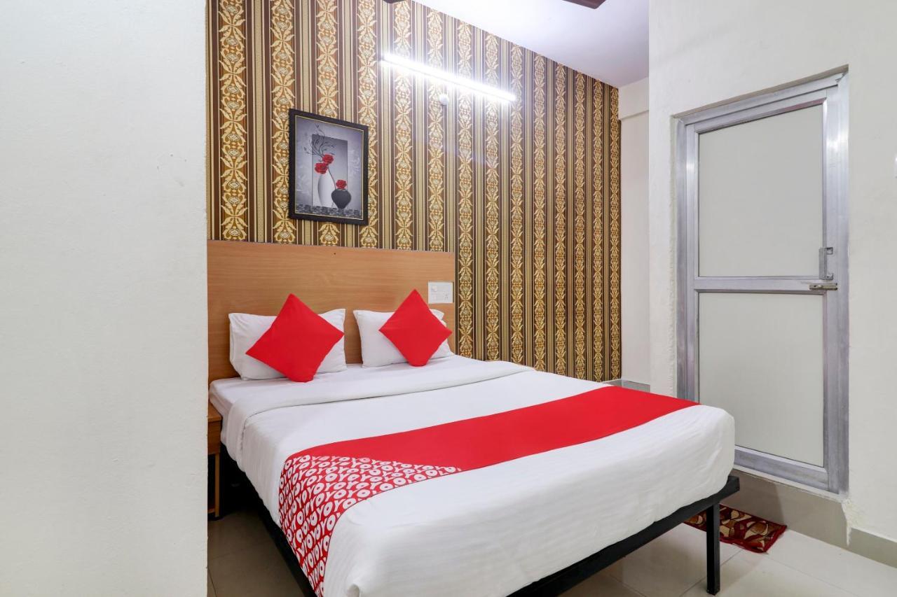 Oyo 75379 Raja Ram 3*