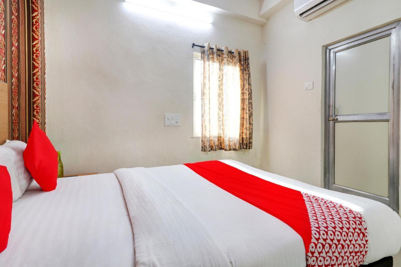 Hotel Oyo 75379 Raja Ram