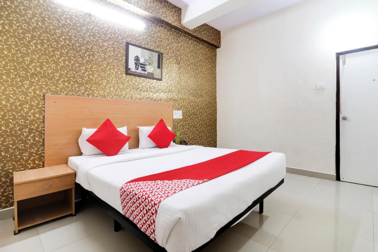 Oyo 75379 Raja Ram Hotel