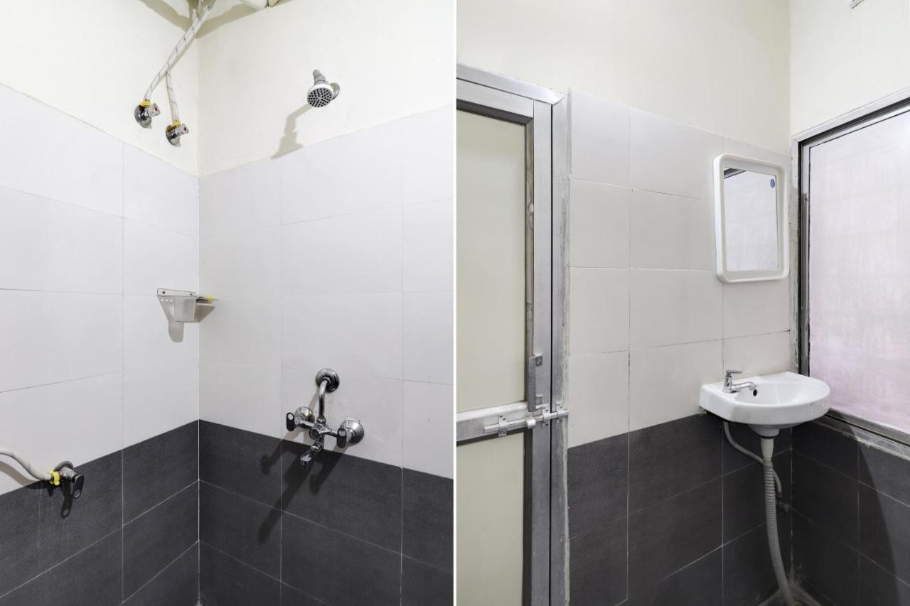 Oyo 75379 Raja Ram Hotel Hyderabad