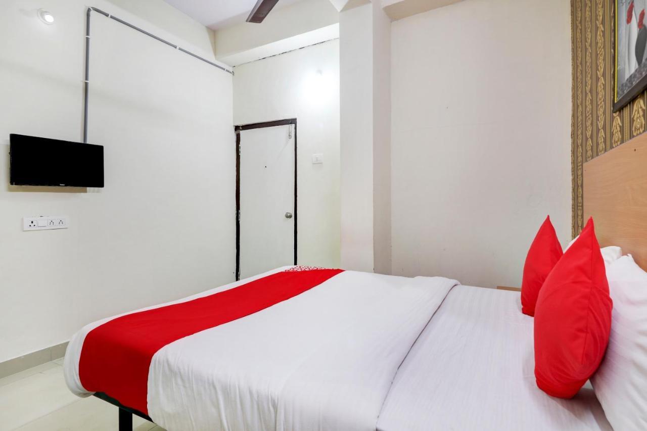Oyo 75379 Raja Ram Hotel 3*