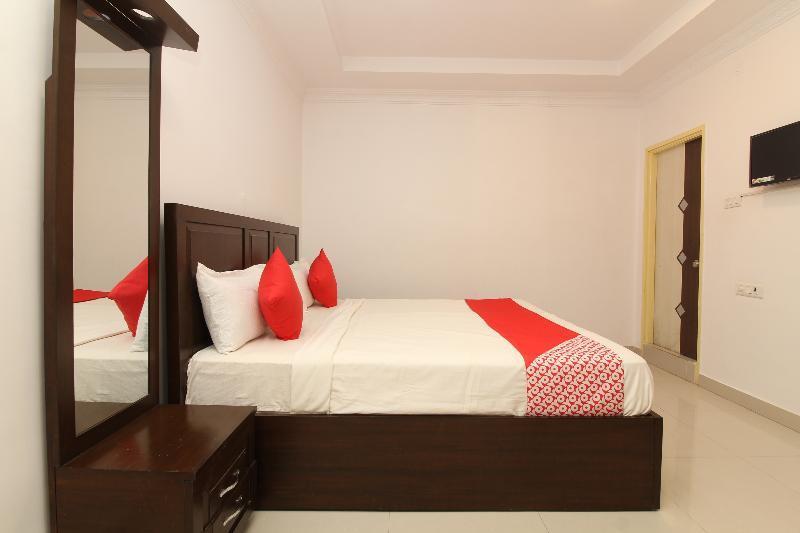 Hotel Oyo 37499 Saba Service Hyderabad